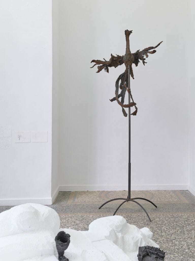 Foto: Kunstwerke in Galerieraum