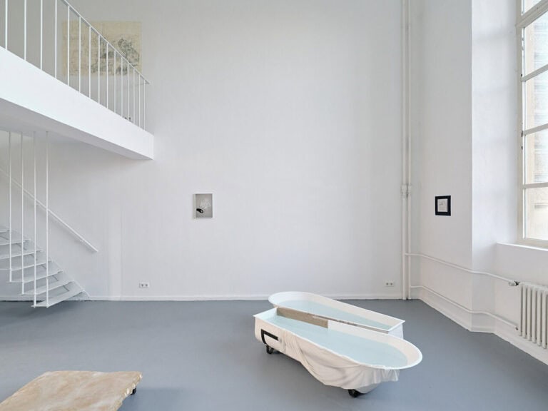 Foto: Kunstwerke in Galerieraum