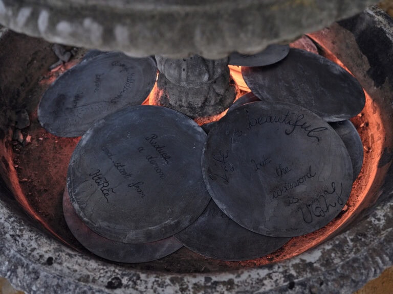 Foto: Kunstwerke in Galerieraum