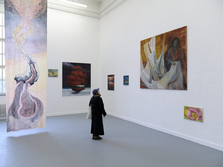 Foto: Kunstwerke in Galerieraum