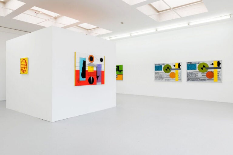 Foto: Kunstwerke in Galerieraum