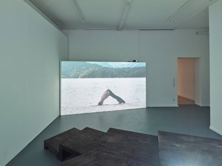 Foto: Kunstwerke in Galerieraum