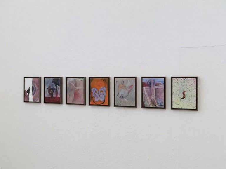 Foto: Kunstwerke in Galerieraum