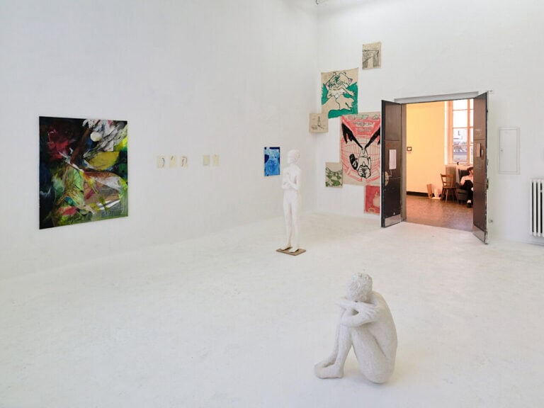 Foto: Kunstwerke in Galerieraum