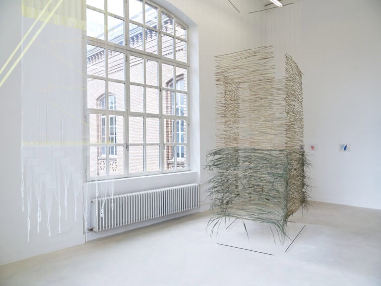 Foto: Kunstwerke in Galerieraum