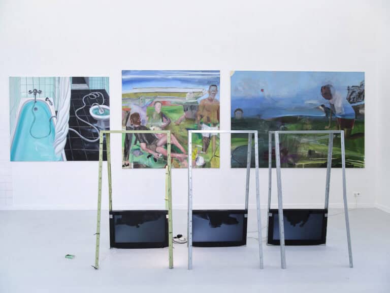 Foto: Kunstwerke in Galerieraum