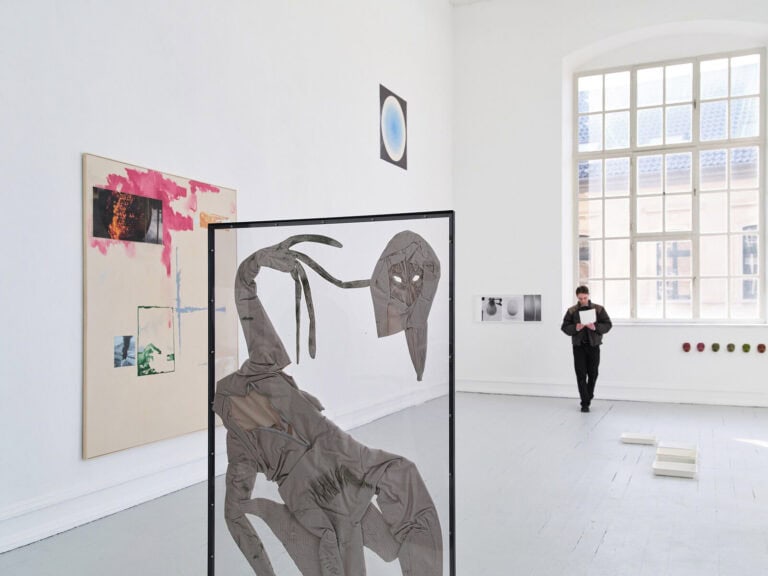 Foto: Kunstwerke in Galerieraum