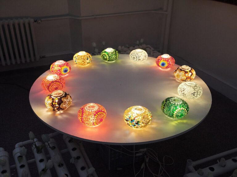 Foto: Kunstwerke in Galerieraum