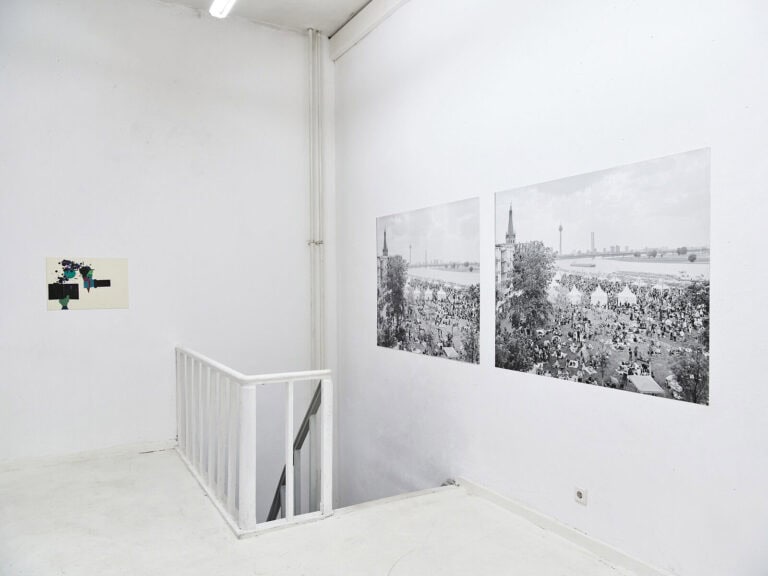 Foto: Kunstwerke in Galerieraum